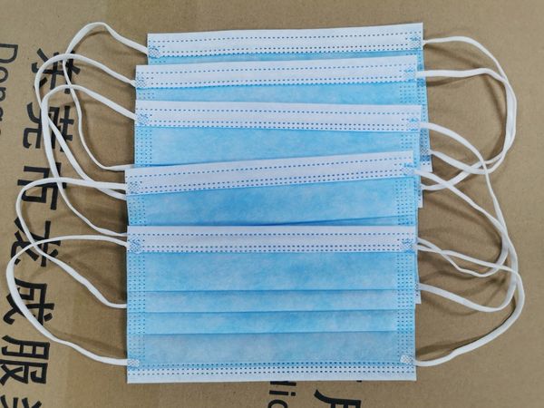 

3 ear-loop dust mouth layer disposable face masks cover 3-ply non, applicable to the salon, family use. 1000 pcs d