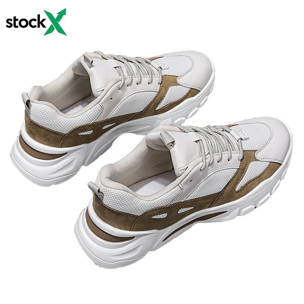 

2020 most popular fahion running shoes black white grey and three colors desigern shoes mens runner women sneakers