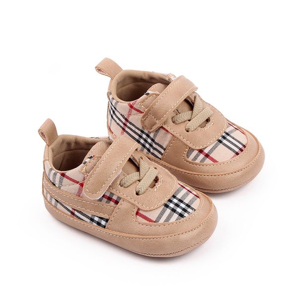 Recém-nascido Baby Shoes meninos e garotas esportes clássicos de lona macia Multi-Color First Walker Leisure Shoes Baby Baptism Shoes