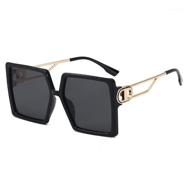 

2020 retro square sunglasses letter frame sunglasses lady punk glasses shadow large frame glasses uv4001, White;black