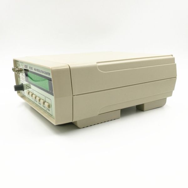 FreeShipping Präzisionszähler Frequenzmesser Digitales Zymometer 0,01 Hz-2,4 GHz 2 Eingangskanäle AC/DC-Kopplung 8-stellig
