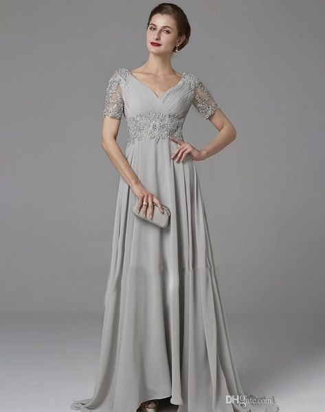 Bescheidenes graues Chiffon-Kleid für die Brautmutter mit kurzen Ärmeln, Spitze, Perlenapplikationen, Mutter-Gast-Kleid, maßgeschneiderte lange Abendkleider