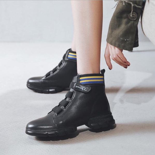 

2020 autumn and winter flat mid-heel boots children's plus size short boots, Black