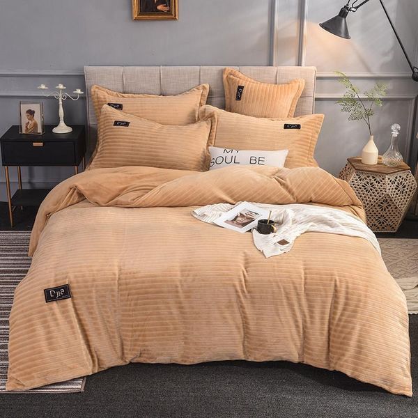 

4pcs crystal velvet thicken warm bed set duvet cover bed sheet pillowcases solid camel grey blue green red purple  home use