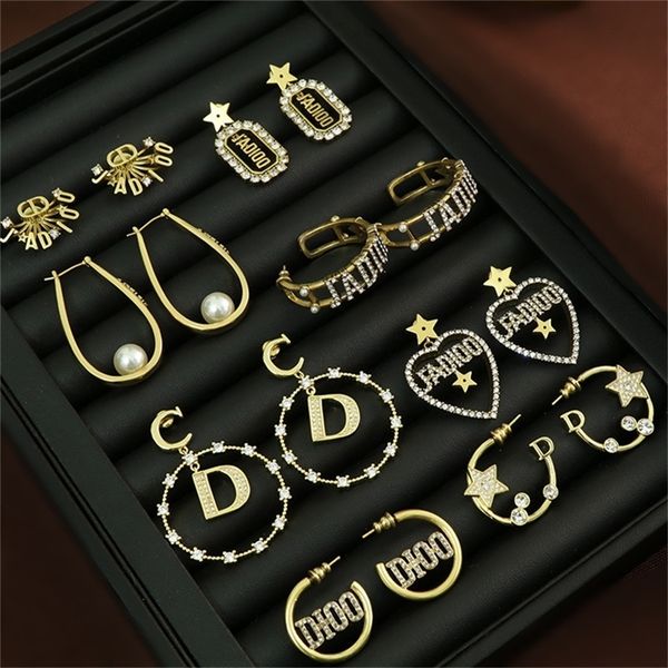 

85% off factory clearance family earrings, brass women's new red small exaggerated diamond earrings and earrings, Golden