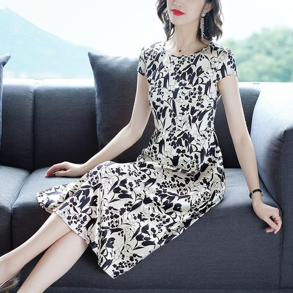 

p4nu2 2020 summer new middle-aged floral elderly mother female and temperament loose 2020 summer new middle-aged dressdress dressand elderly, Black;gray