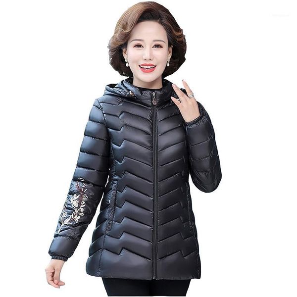 

new winter short lightweight down padded jacket middle-aged women plus size warm coat embroidered removable hood outerwear kw2571, Black