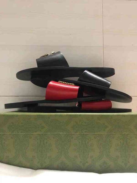 

electric embroidered flat slippers, fabric: imported sheepskin surface, foot-padded goatskin, high-grade bottom of original plate,, Black