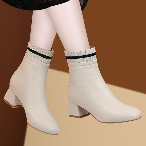 

real leather sneakers women boots chaussures de designer sports loafers running martin platform casual outdoor luxurys designers bags a26