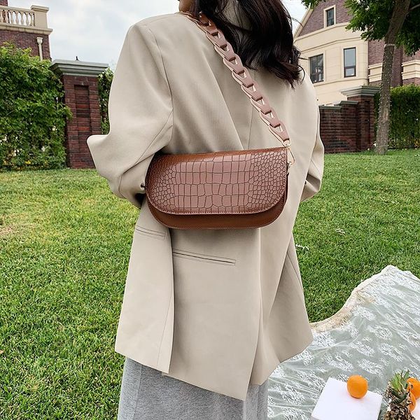 

luxury handbags women bags designer retro alligator pattern ladies purses and handbags chains female shoulder messenger bags