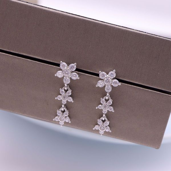 

hengsheng s925 silver cross-border one product dropshipping small flower fashion korean style simple zircon stud earrings for women