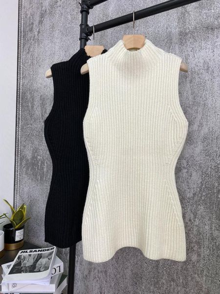 

2020 new ladies fashion sleeveless casual solid color knitted vest 10191, White