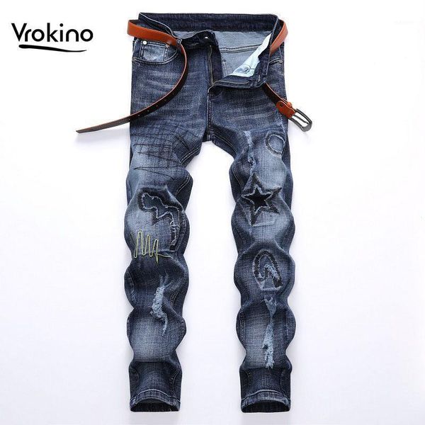 

vrokino new in2020 men's design embroidered jeans fashion light blue jeans slim hole stretch brand men's clothing 38 40 421