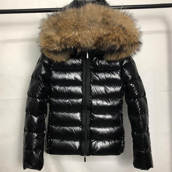 20208899 Moda donna Piumino cappuccio Fusciacche Stile britannico 100% Pelliccia di procione Parka invernale Piumino d'anatra bianco Cappotto invernale nero S-XL