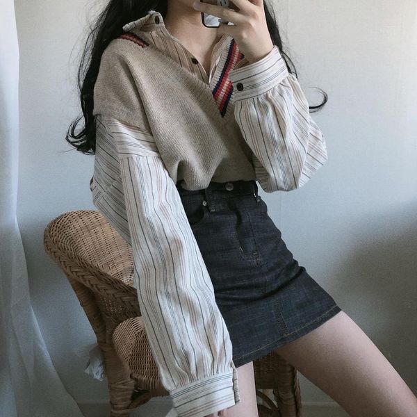 

9e87s set ins early autumn 2020 new internet celebrity loose mid-length v-neck vest shirtsweater shirtvest two-piece striped shirt sweater k, White;black