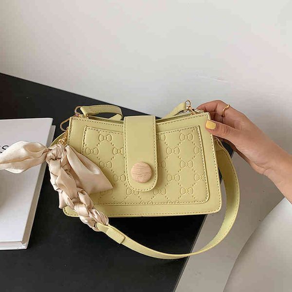 

2022 factory wholesale handbag june bag women's red feminine embossed shoulder armpit small square