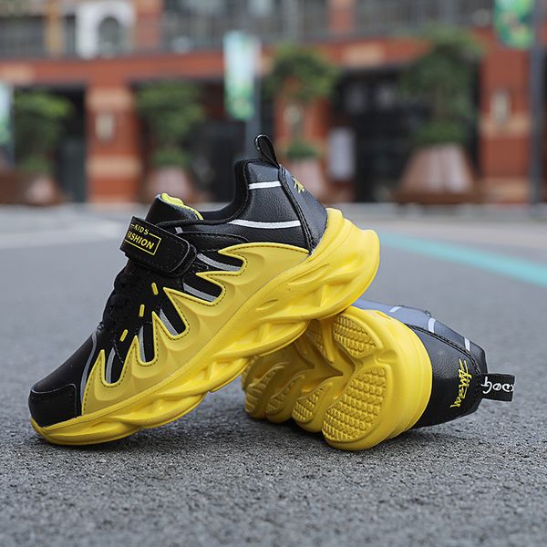 

2021 new boys sports shoes, children's shoes boy casual shoes waterproof leather men's shoes a generation of fat, Black