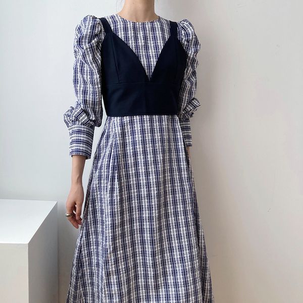 

2021 new vintage midi feminine spring summer chess puff side split dress up two garments with vest dressed in fashion t05c, Black;gray
