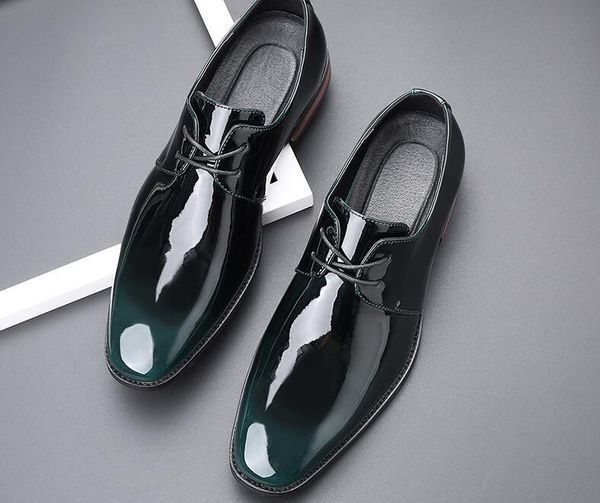 

luxury designer men british glitter pointed charm flats shoes male wedding dress oxford formal shoes sapato social masculino, Black