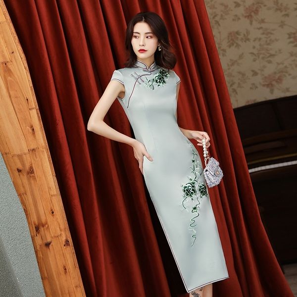 

e4tgh 2020 spring new summer and acetate long clothing cheongsam satin embroidered cheongsam embroidered fit chinese slim elegant catwalk co, Black;gray