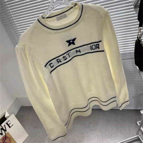 

autumn new fashion brand letter star embroidery casual loose and slim round neck knitted sweater, White