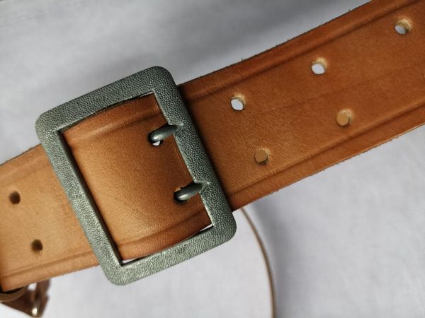 

emd officer belt. .cowskin, Black;brown