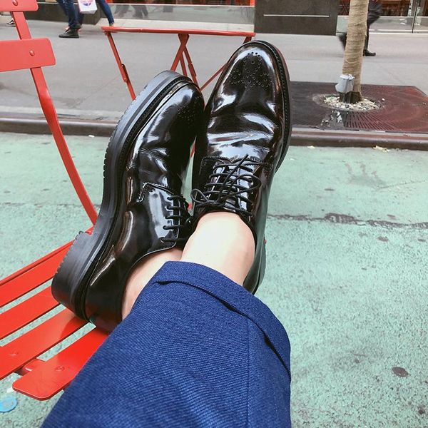 

men 2020 thick-sole platform brogue pointed toe carved cow leather male derby shoes party office footwear, Black