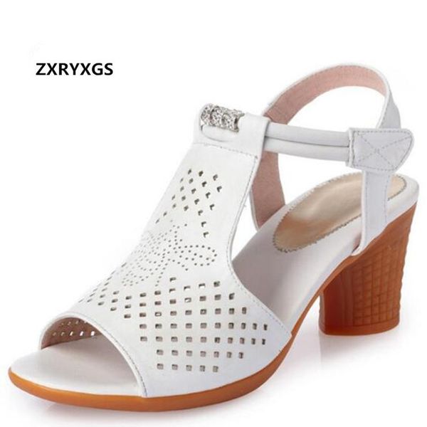 

promotion 2020 new rhinestone hollow genuine leather shoes summer women sandals soft bottom comfort women shoes fashion sandals t200628, Black