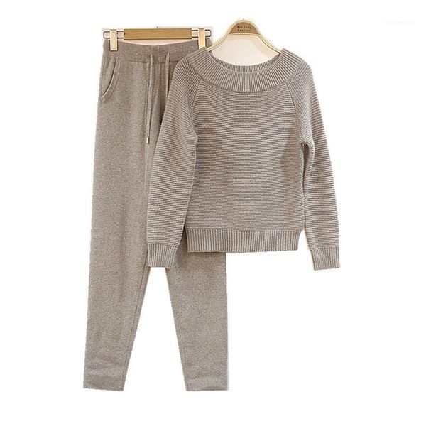 

2017 winter woolen and cashmere knitted warm suit slash neck velvet sweater + mink cashmere trousers leisure two-piece wj12251, White;black