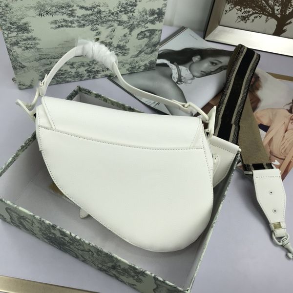 

2020new famous brand ladies bag saddle retro saddle messenger bag handbag star celebrity inspiration embroidery shoulder bag
