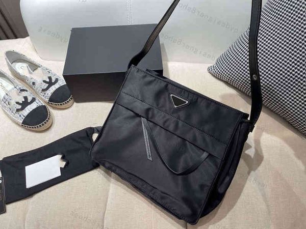 

men's and women's black parachute canvas shoulder bag designer handbags tote