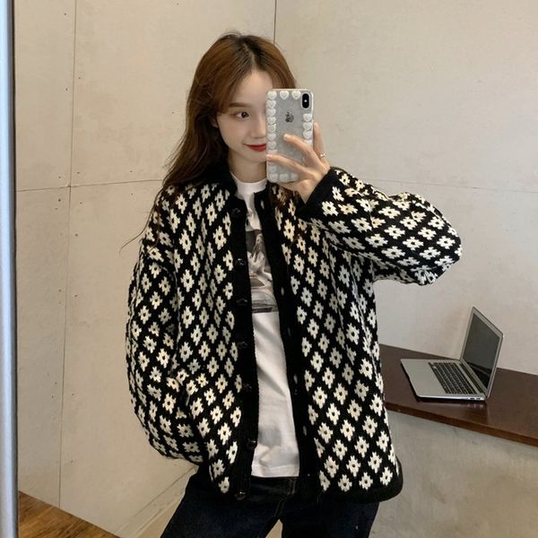 

2020 sweater jacket autumn women's new style korean loose plaid long sleeve sweater cardigan jacket women zb28b, White;black