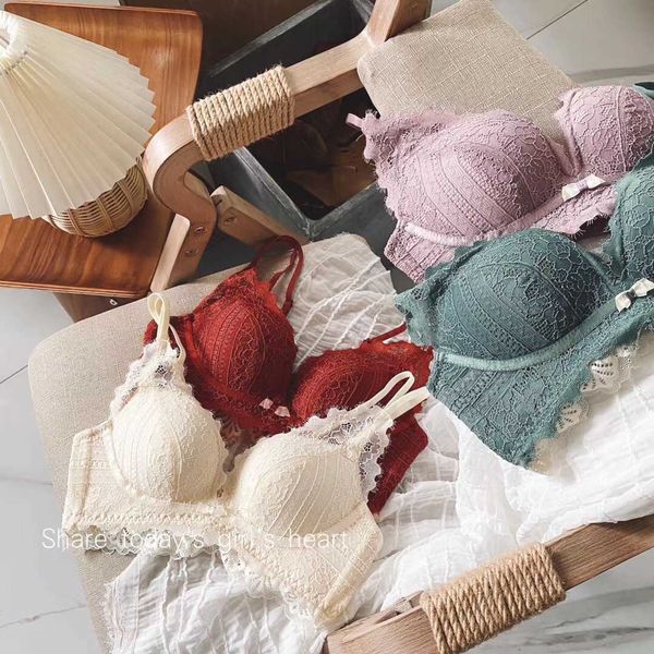 

new pattern ink small chest thickened lace traceless underwear women's collection bra without steel ring, Red;black