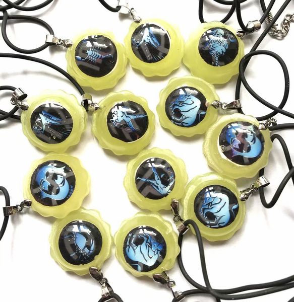 

yqtdmy 12 pcs mixed design vogue pendant specimen crafts, Silver