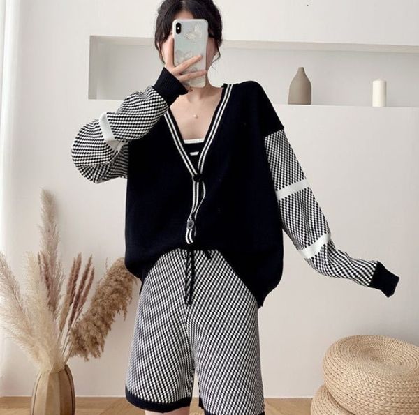 

mild 2021 new mature foreign-style pieces, age reduced temperament, small fragrance, thin shorts suit for wom 7cca, White