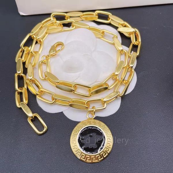 

pendants gold love necklace fashion silver plated letter simple heart titanium valentine's day lovers chain jewelry wedding 2022 alex a