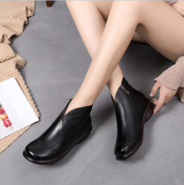 

2020 autumn and winter new boots layer cowhide shoes solid color round toe low tube flat ankle boots, Black