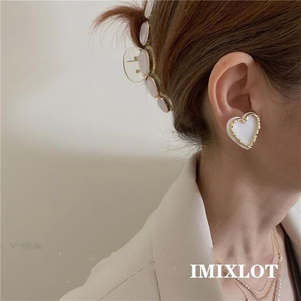 

stud korean retro geometric black white heart earrings for woman aesthetic jewelry accessorie christmas gifts 2021, Golden;silver