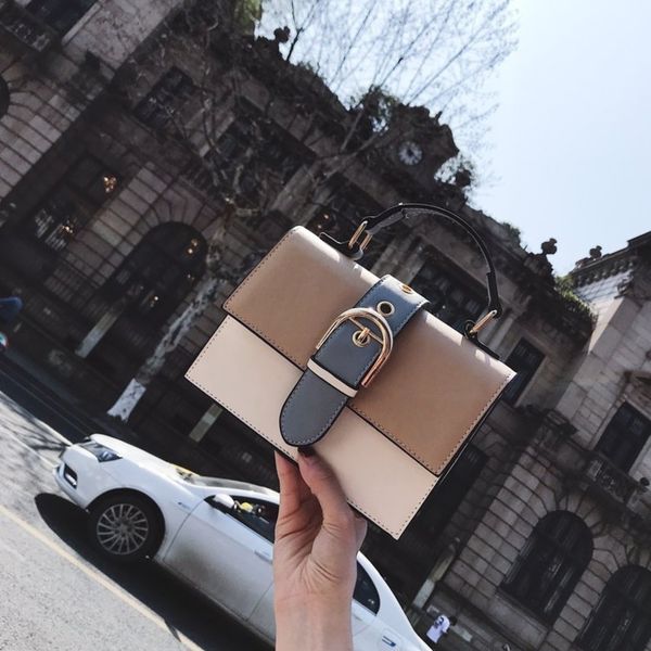 

oxtdm женщины новая женская корейская плечи цветовой контраст версия коммуникатор рука небольшой небольшая bagshoulder сумка квадратного ква