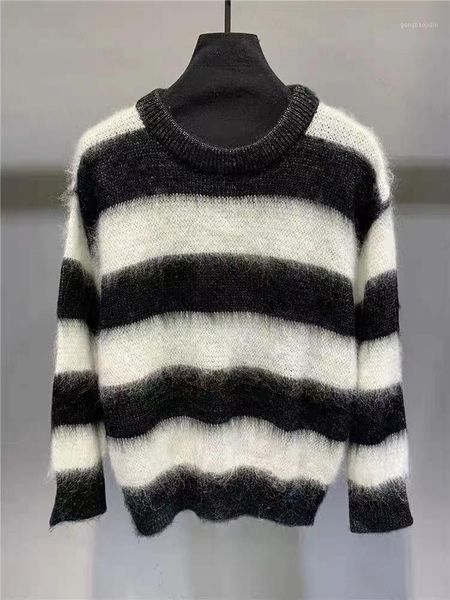 

women sweater 2021 autumn and winter new round neck contrast stripe stitching long-sleeved loose short knit, White;black