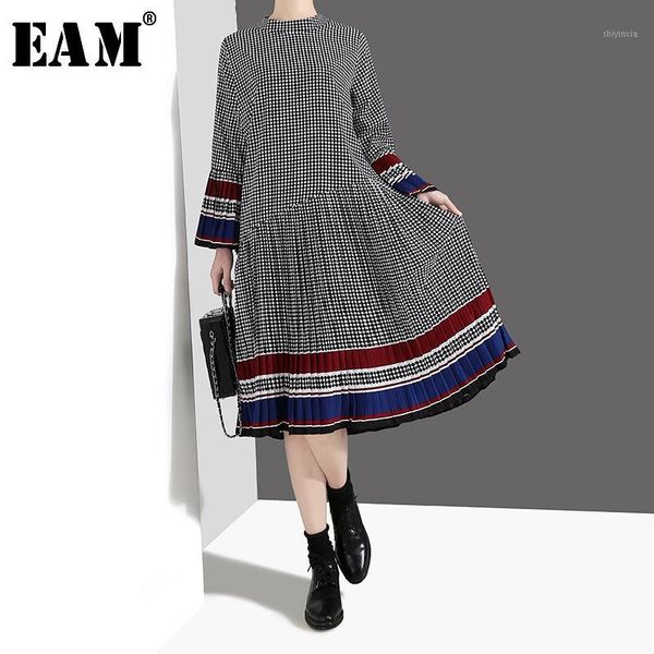 

eam] 2020 new spring summer stand collar long flare sleeve plaid printed ruffle pleated hem loose dress women fashion jo1871, Black;gray