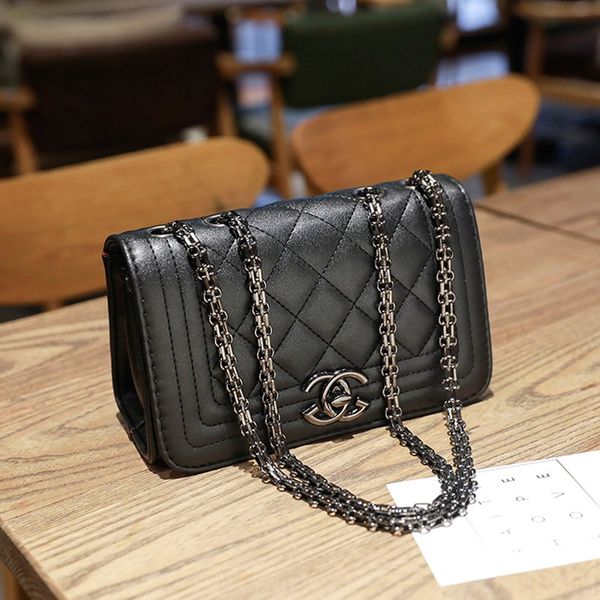 

замок блокировки одного плеча диагональной небольшого аромата цепь запирание плечо косой новая мода lingge цепь мешок мода pu женщины мешок