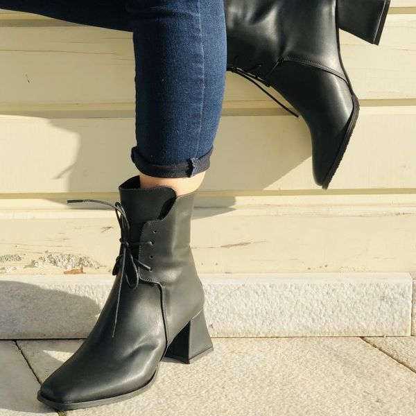 

women's black square toe zipper square heel ankle boots1
