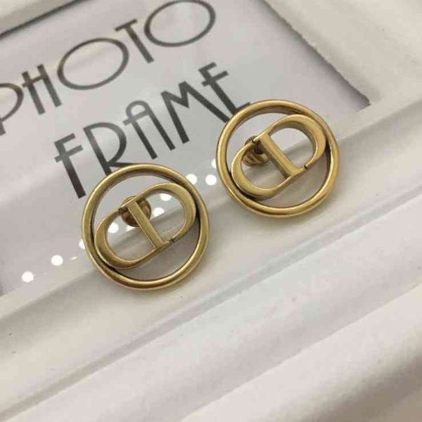 

brass old earrings simple versatile earrings, Golden;silver