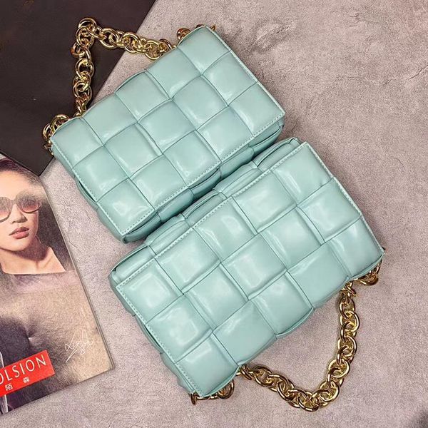 

wholesale 2020 new style fashion crossbody bag for women's with metal chain strap padded cassette handbag in real calf leather women h