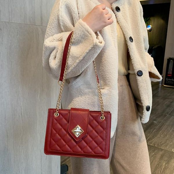 

2020 fashion women chain crossbody bag vintage luxury classic linge pattern rotating buttons closed pu leather messenger handbag