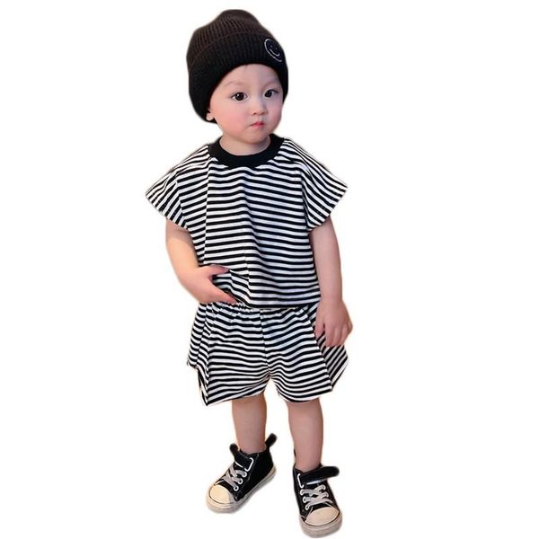 

2021 spring new 2pcs children's outfit sets boys o-neck t-shirt and shorts casual striped kids boy cotton clothes set, White