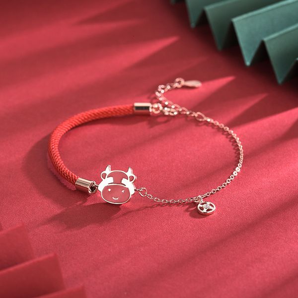 

net mengniu ganwen bracelet s925 silver palace style woven red rope chain