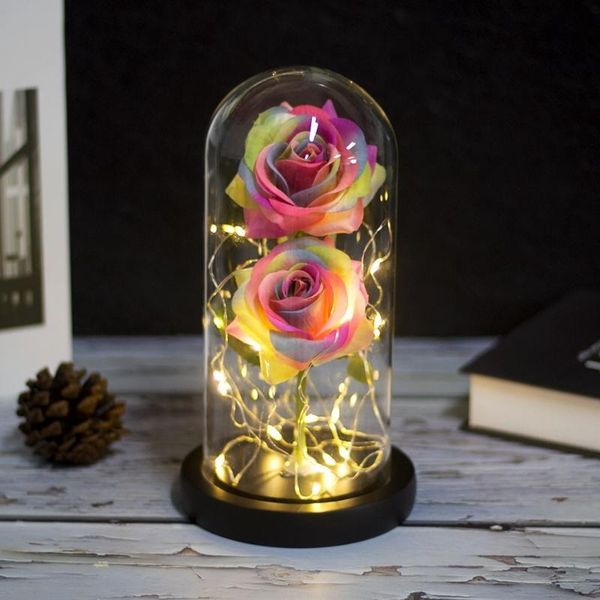 

2020 красота и зверь роза красный постамент из мадейры из день святого валентина присутствуют на двух розах на стеклянном саммите валентина