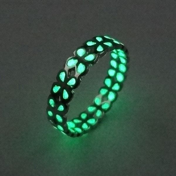 

luminous exquisite sale clover hollow-out lucky four-leaf ring gift, Golden;silver